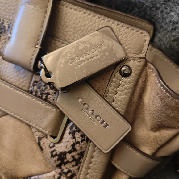 Coach Patchwork Swagger Retired - Picture 5 of 13